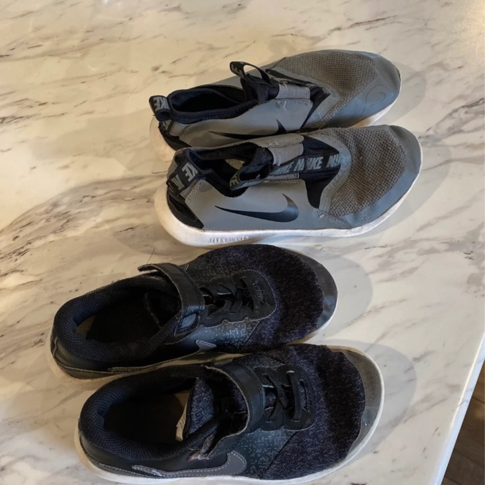 Boys nikes